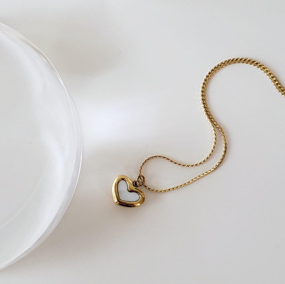 Gold Shell Heart Necklace